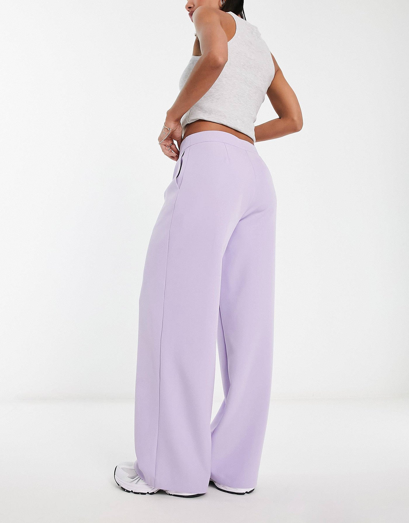 Slouchy dad pants in brown