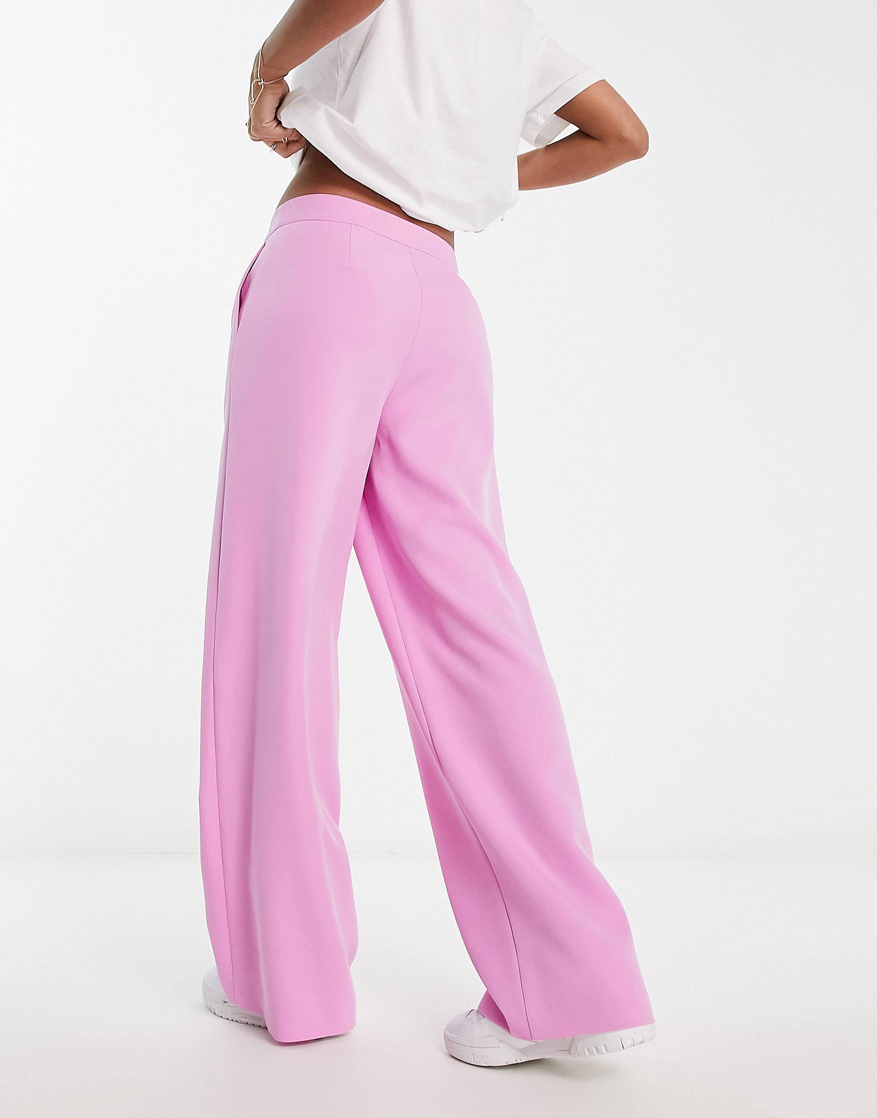 Slouchy dad pants in brown